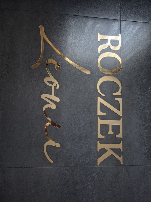 Napisy z plexi na wesele i uroczystości| Naklejki dekoracyjne personal