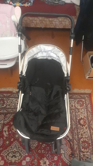 Коляска нінос продається