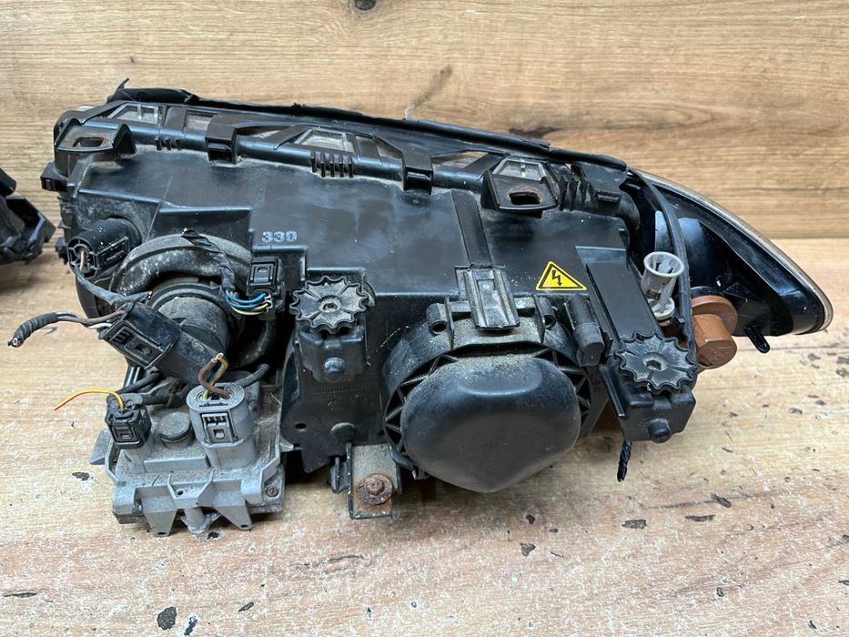 Lampa/reflektor przedni lewy prawy Bmw E46 Lift Xenon