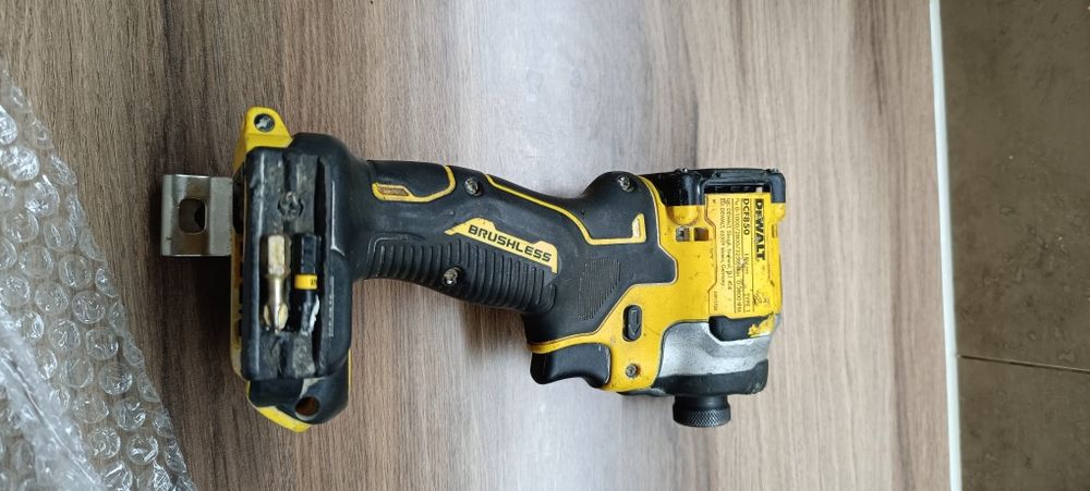 Zakrętarka Dewalt DCF850 + 2x5Ah