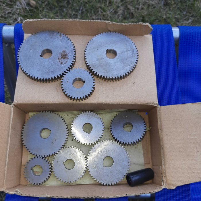 Tokarka  stołowa TECH-MIG  MODEL:  LD 250