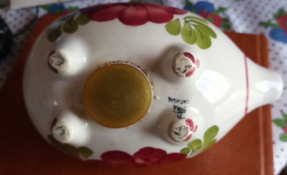 Porquinho mealheiro em cerâmica