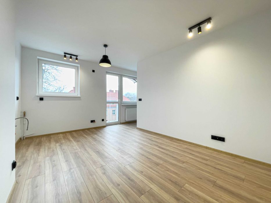 Dwupokojowe mieszkanie z balkonem na sprzedaż - Zamość, Piła