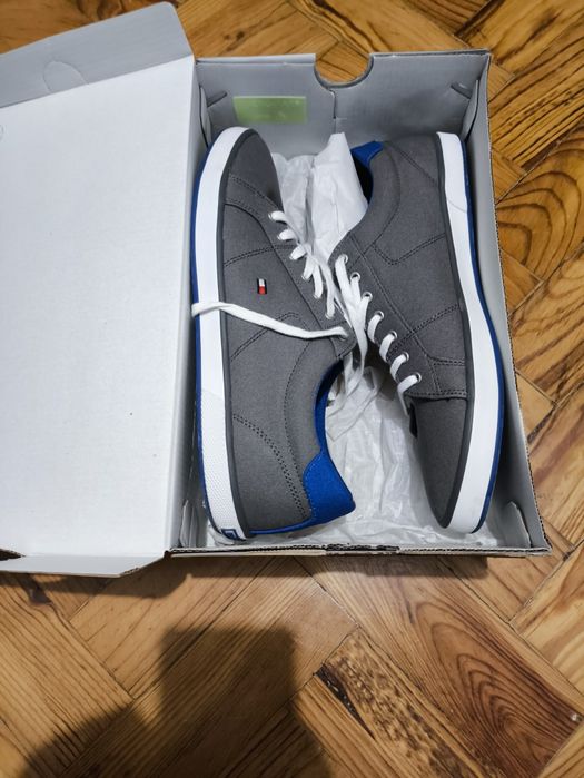 Sapatilha cinzenta Tommy Hilfiger 42