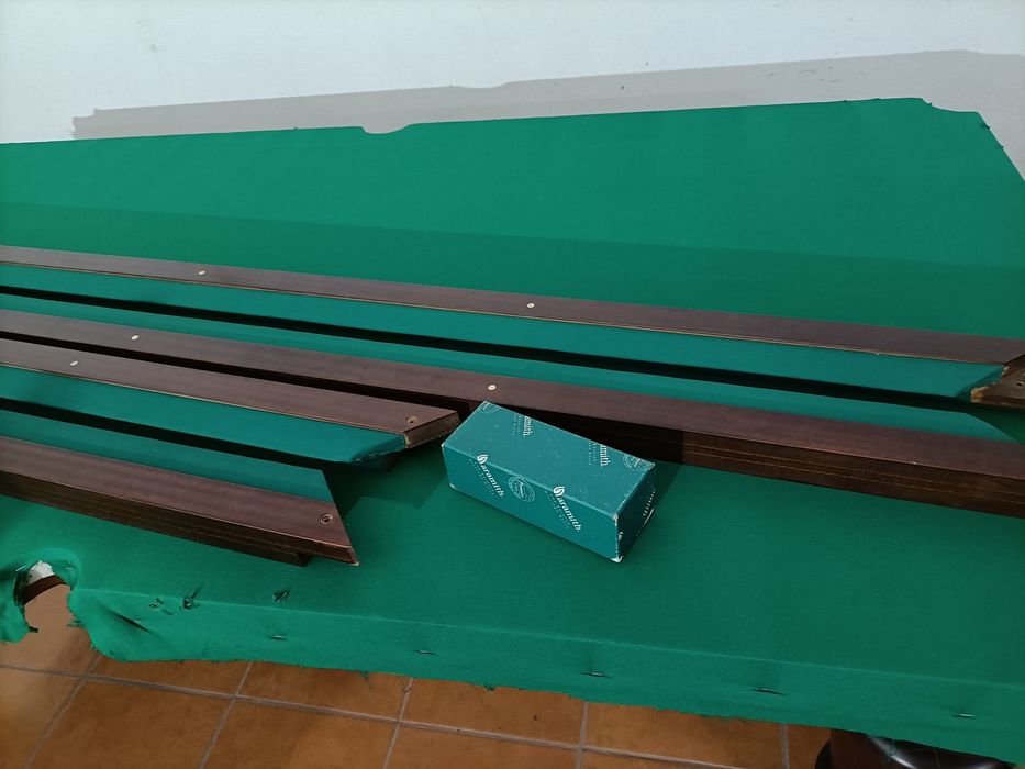 Aro de bilhar para colocar no snooker com bolas