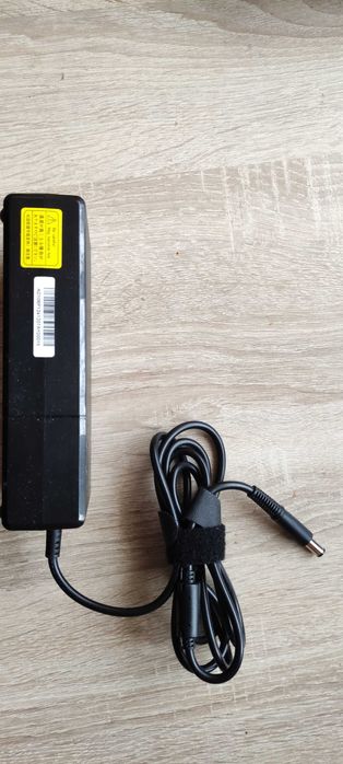 Zasilacz Green Cell PRO model AD106P AC:19.5V/12.3A DC:7.4*5.0mm(dell)