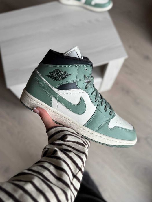 Nike Air Jordan 1. Чоловічі кросівки. Оригінальні кросівки. Оригінал. Демісезон. Джордани