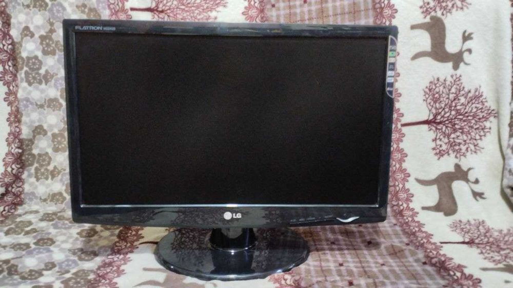 Монитор LG 22” W2243s