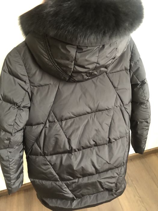 Зимовий пуховик, розмір м