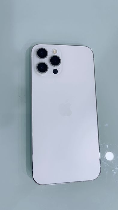 iPhone 12 Pro Max 256GB - branco - Impecável + acessório.