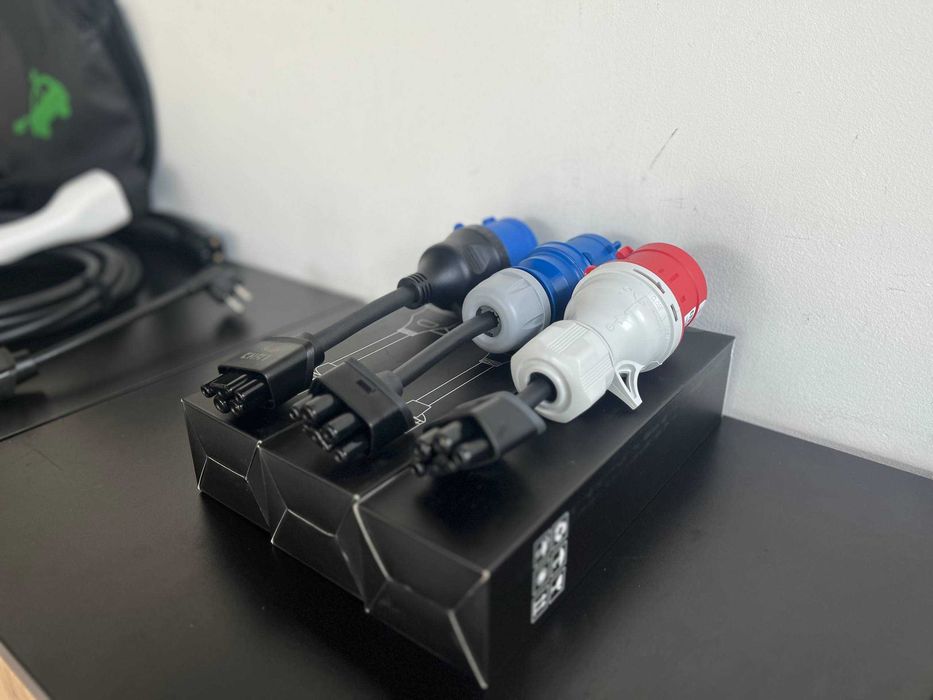 Адаптери для зарядки Tesla Mobile Connector Gen2/Gen3 | 32A | Перехідник Синій / Червоний | Без заземлення