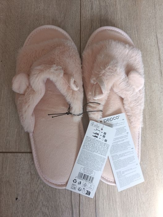 Nowe pantofle rozmiar 40/41