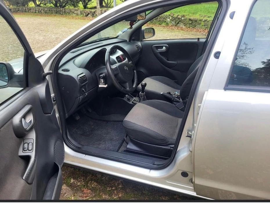 Opel corsa cinza 2005