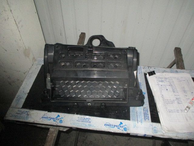 Porta luvas VOLKSWAGEN Passat (3B3)