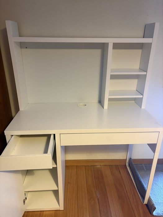 Secretaria branca IKEA