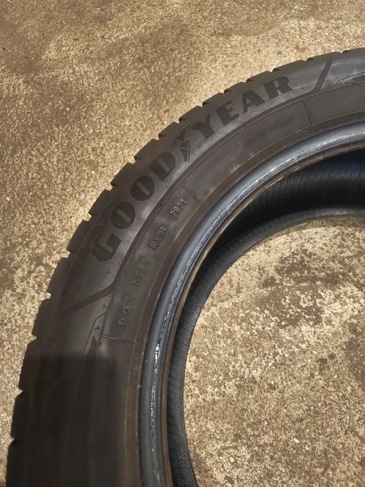 Opony zimowe uzywane 235 55 R19 Goodyear 2021 rok 4 sztuki z274
