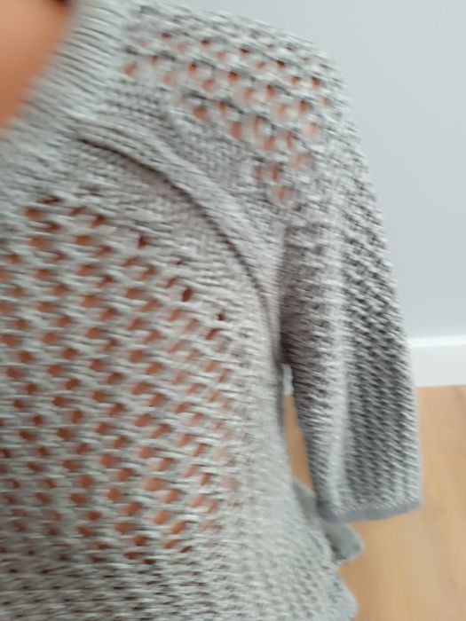 Ażurowy sweterek rozmiar M