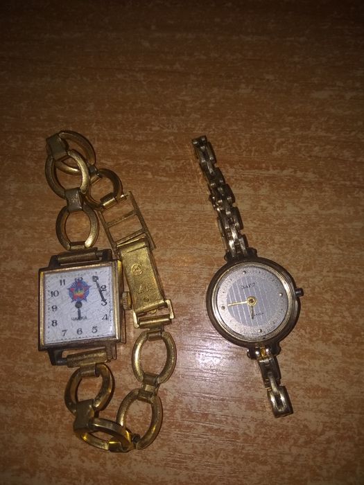 Кабеля до комп'ютера, навушники радянські годинники і т.д.