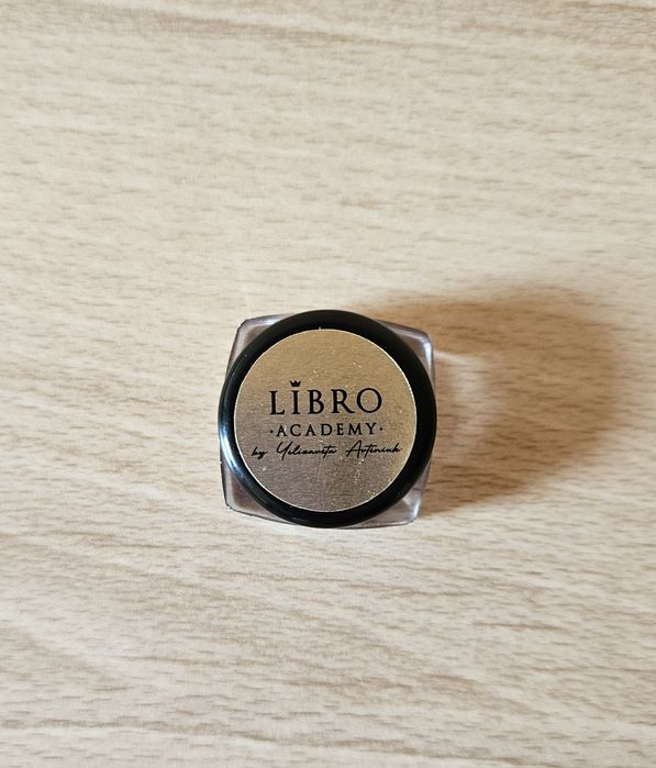 Nowy balsam do ust z olejem kokosowym Libro
