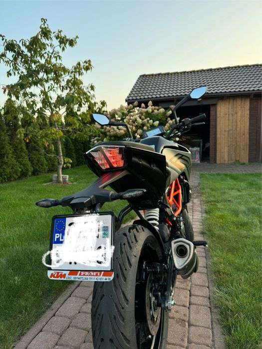 Ktm duke 125. Polski salon