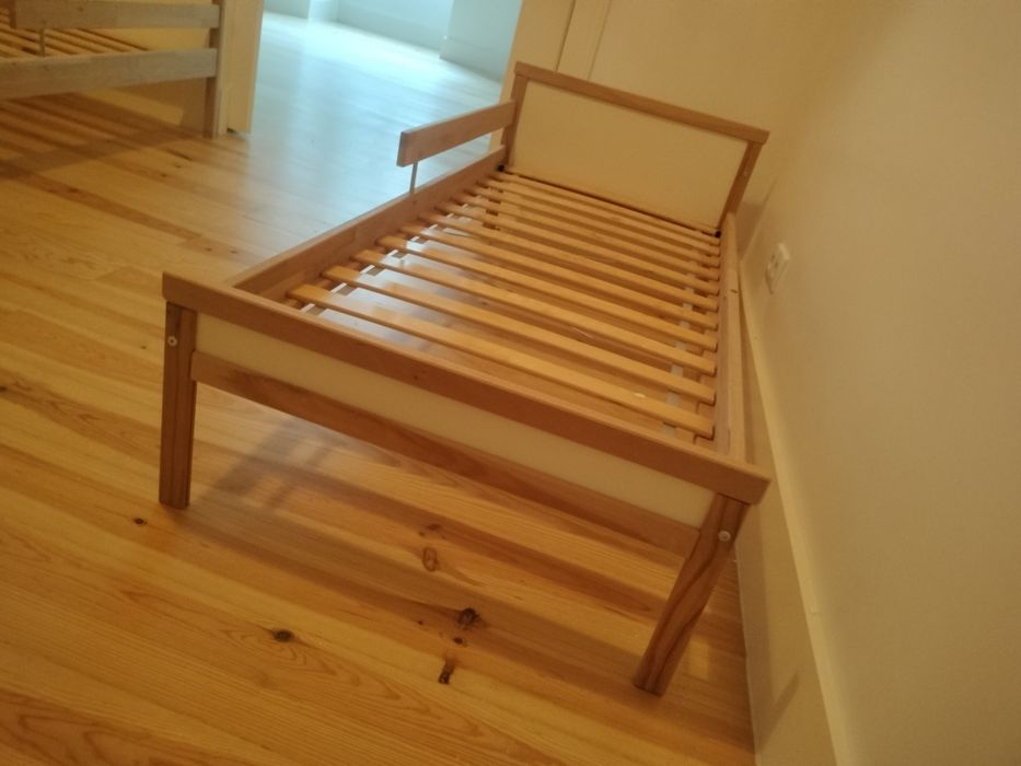2 Camas IKEA SNIGLAR + Mesa EKEDALEN (6/8 cadeiras) – Bom estado – Pre