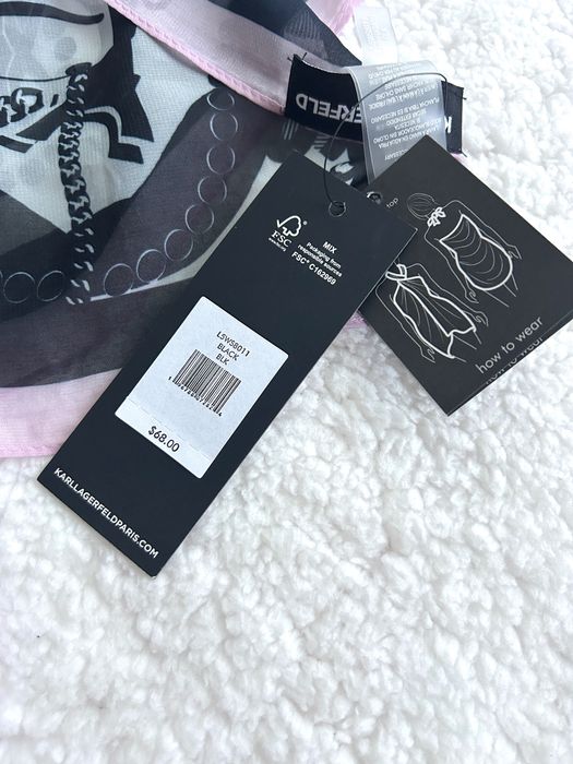 Karl Lagerfeld pareo- chusta