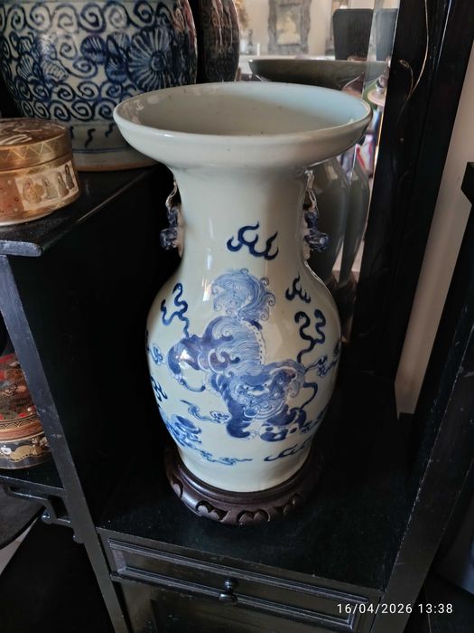 Jarrão Porcelana Chinesa Leão Budista séc XIX 42 cm
