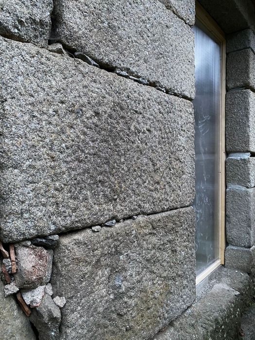 Execuçao de pequenas e medias obras, servidos de reabilitaçao