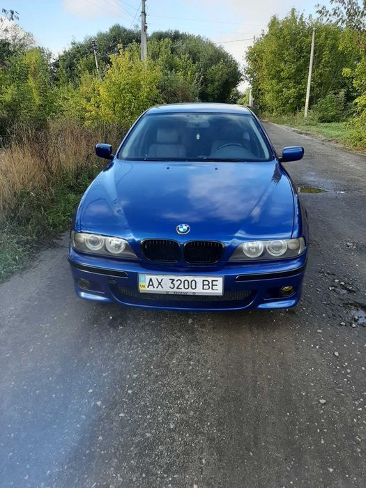 Автомобіль BMW e39
