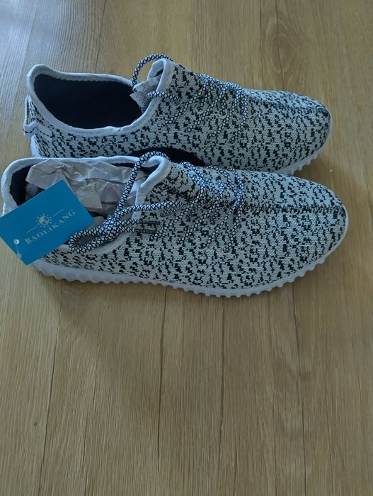 Buty męskie 43 adidasy/buty do biegania