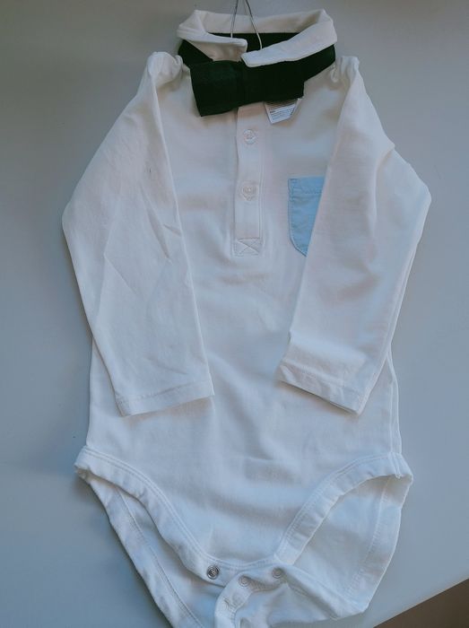 Bawełniane body niemowlęce r80 z muchą