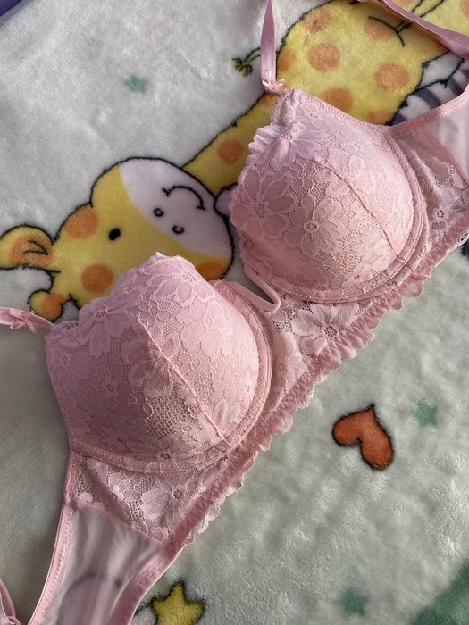 Бюстгалтер рожевий