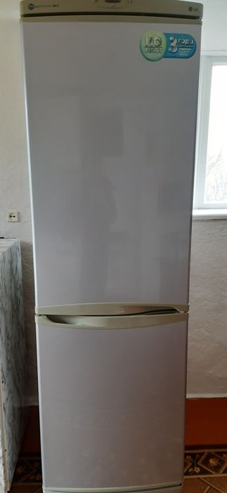 Продам холодильник LG