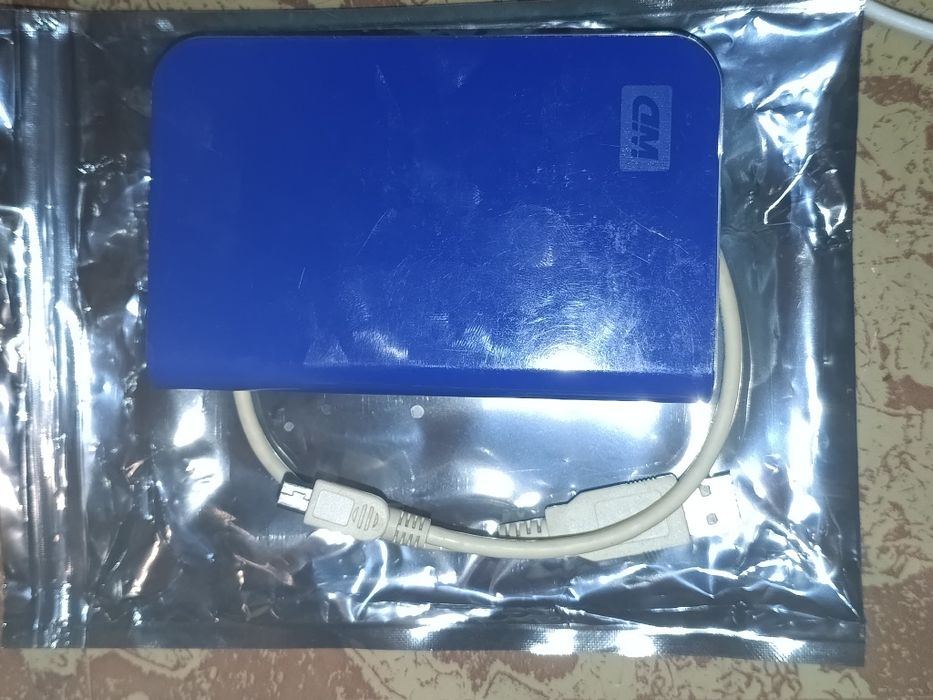 Продам внешний жесткий диск WD2500MEB