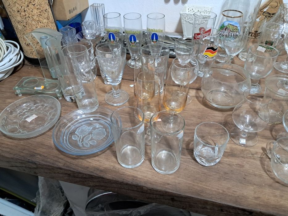 Porcelana, kryształy, szkło