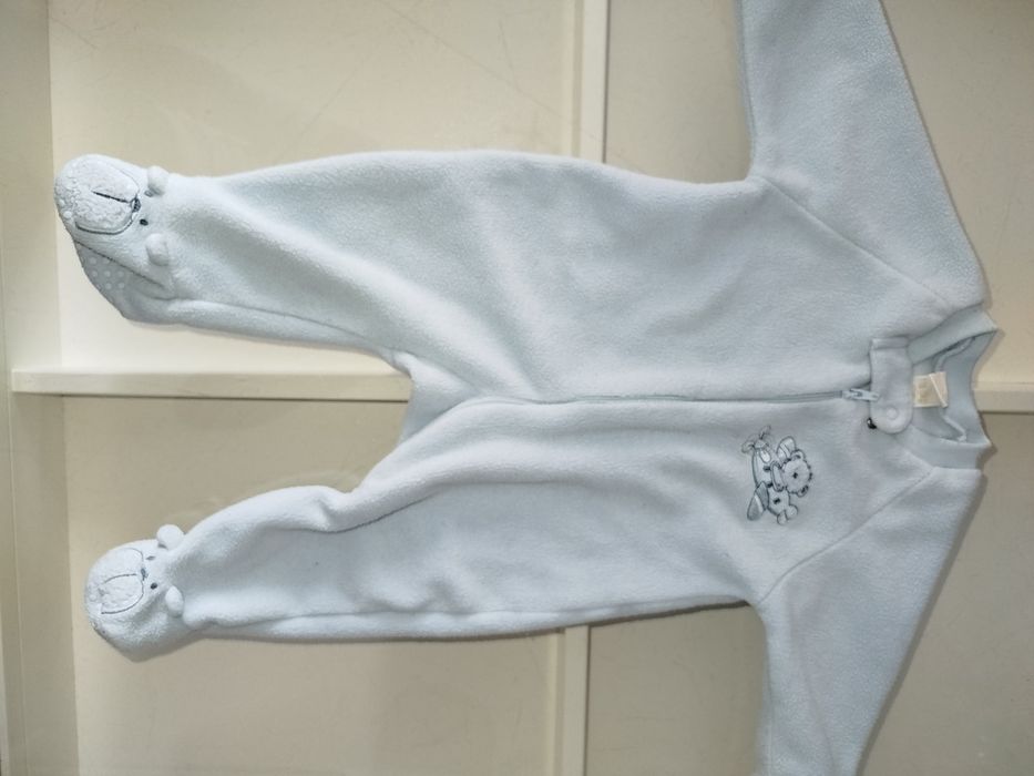 Przyjemny ciepły pajacyk niemowlęcy 62