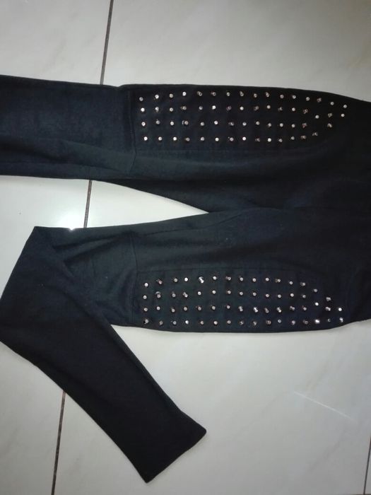 Spodnie czarne rurki cwieki cyrkonie S