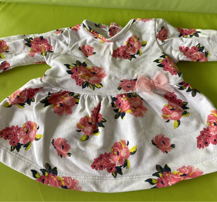 Piękna tunika w kwiaty dla małej damy