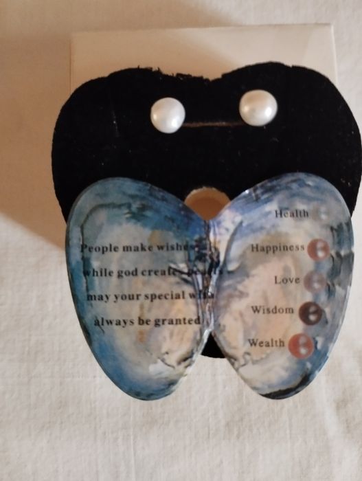 Жемчуг натуральный . Серьги - гвоздики. .