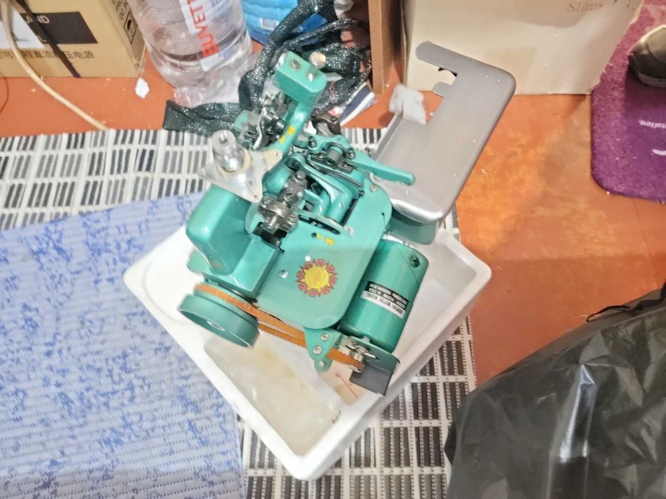 Продам Оверлок GN1-1D