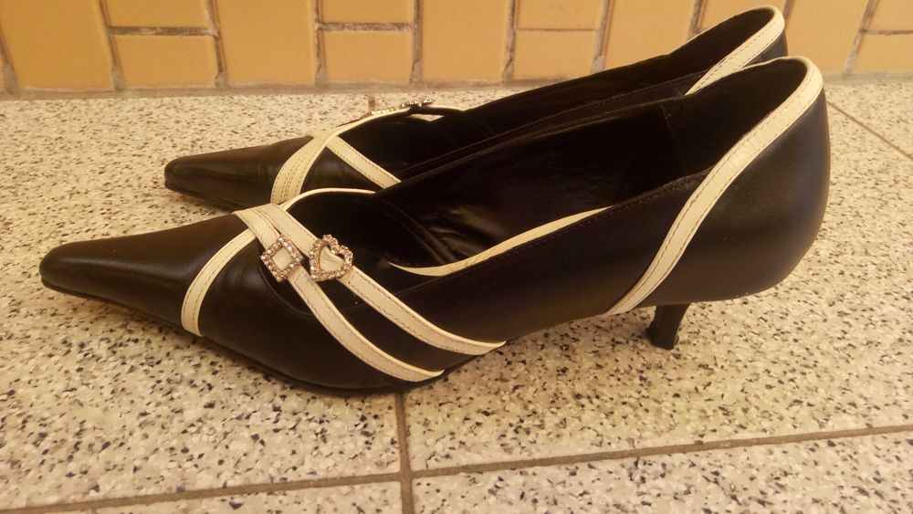 Sapatos 35 de senhora
