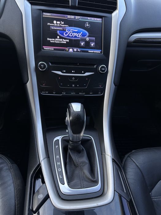 Ford Fusion HYBRID