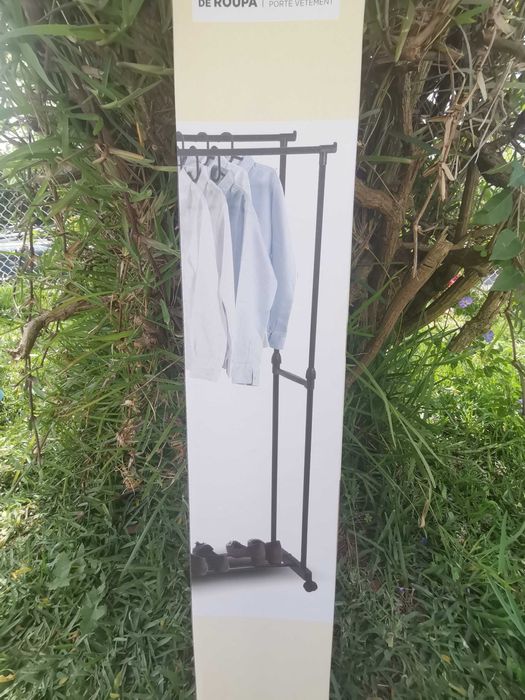 Suporte roupa chariot