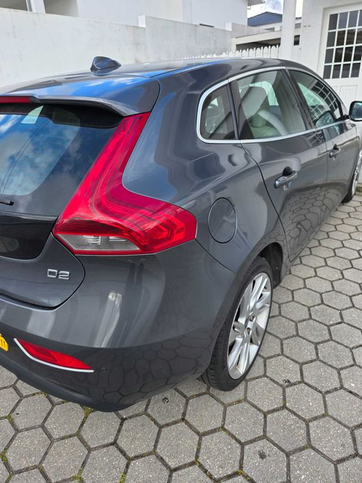 Volvo v40 - D2 de 2012