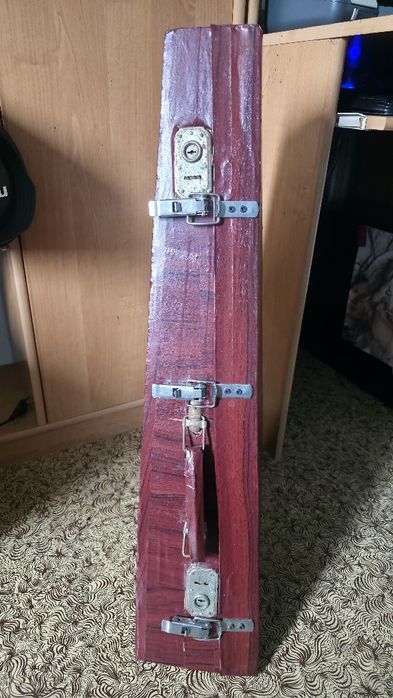 Продам майстрову балалайку