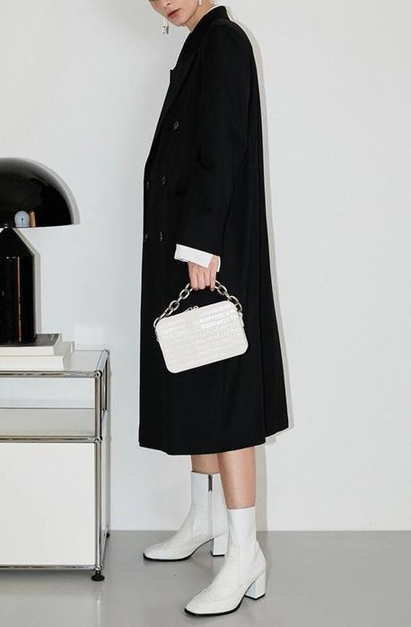 Сумка крос боди белая с цепью клатч мини сумка