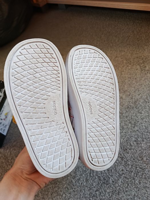 Adidas Disney Myszka Miki trampki dla chłopca 23