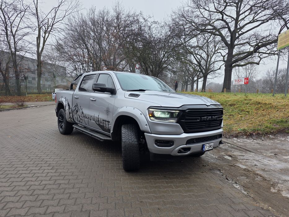 Ram 1500 5.7 hemi LPG 2021r