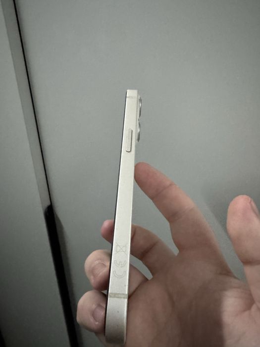 Продам Айфон 13 128GB