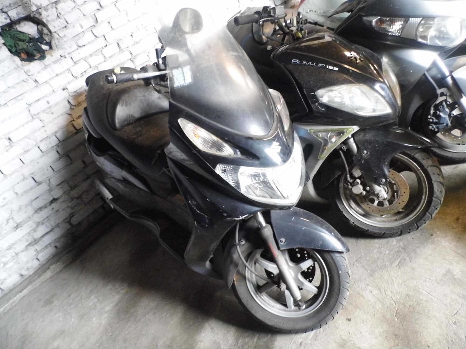 SUZUKI BURGMAN UH 125 K5 SILNIK czesci gaźnik sprzęgło czasza
